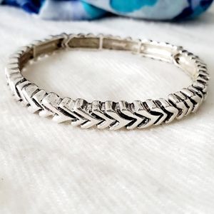 Silver Premier Designs Stretchy Bracelet